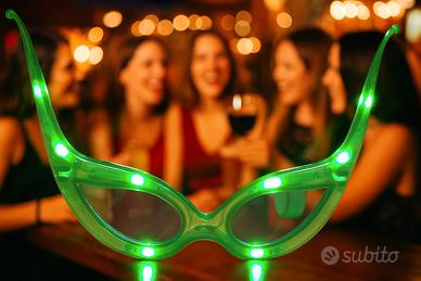 Occhiali da sole verdi con Led – Look Futuristico