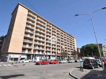 NEGOZIO A TORINO