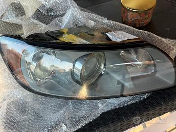 Faro anteriore destro Volvo C30 anno 2012