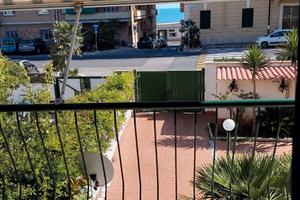 Anzio centro - con garage- agosto