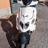 Scooter Malaguti  F12 R