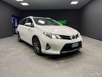 Toyota Auris Sw 1.4d