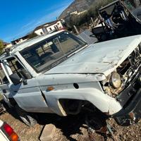 Tutto toyota land cruiser lj70