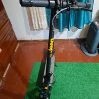 monopattino elettrico jeep 