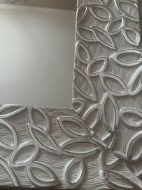 Specchio bianco e argento