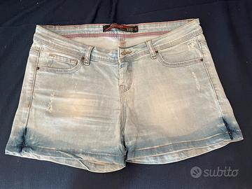 Pantaloncino jeans marca Zara