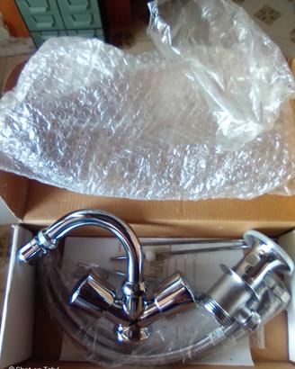 Rubinetto Bidet Monoforo con Flessibili e Scarico 