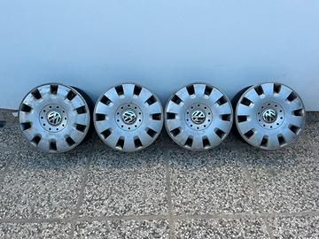 4 cerchi originali del 16 volkswagen t5