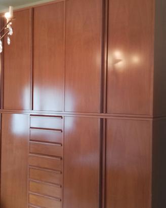 Armadio in legno tamburato 