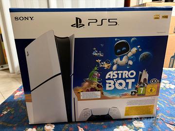 Ssony ps5 in garanzia con GTA 5 FC 25  + joystick