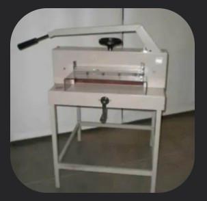 taglierina 500 fogli  con supporto