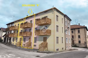 CASA SEMINDIPENDENTE A ROANA