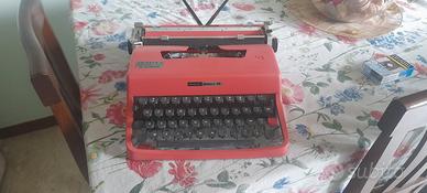 macchina da scrivere Olivetti revisionata 