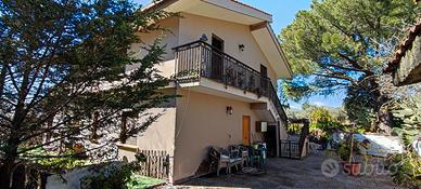 Splendida villa bifamiliare a due passi da palermo