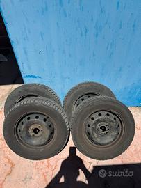 Cerchi in ferrro 14" con gomme invernali 186/65 14