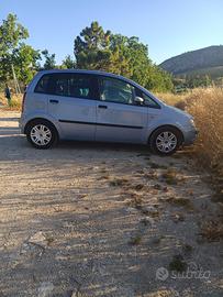 fiat idea autocarro 