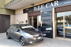 Peugeot 208 1.4 HDi 68 CV 5 porte Allure
