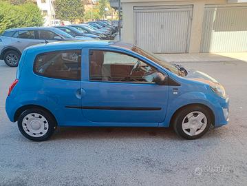Auto Renault Twingo 