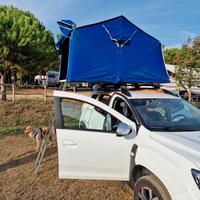 tenda da tetto auto con barre