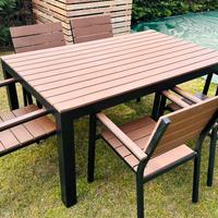 Set da guardino tavolo sedie e lettini