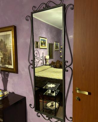 Specchio in ferro battuto artigianale