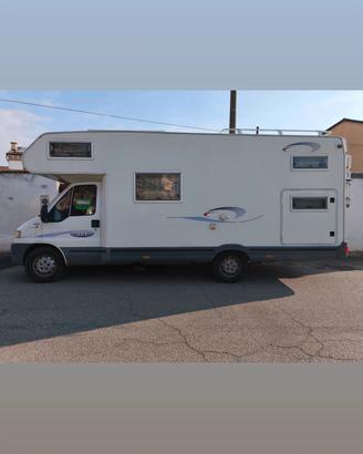 7 posti letto e 7  viaggiare! Camper mansardato
