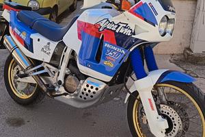 Honda Africa Twin 750