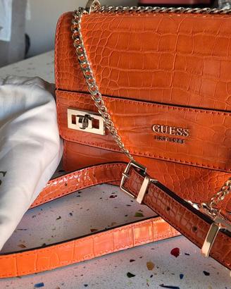borsetta guess EST.1981