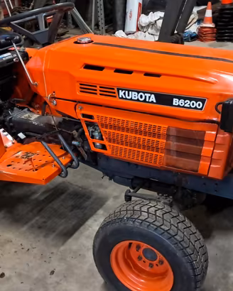 TRATTORE KUBOTA 6200