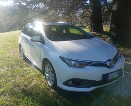 Toyota Auris Touring Sports 1.8 Hybrid