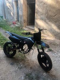 malaguti xsm 50 con (blocco motore)