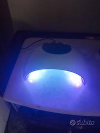 lampada per unghie con accessori