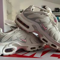 Nike air max plus HF0107-100