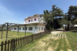 Casa indipendente di 1600 m² a Roma