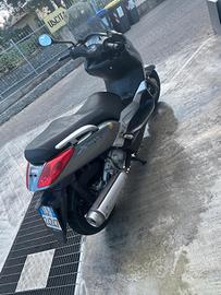 Yamaha  Xmax 250 2008