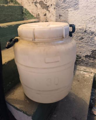 Contenitore olio