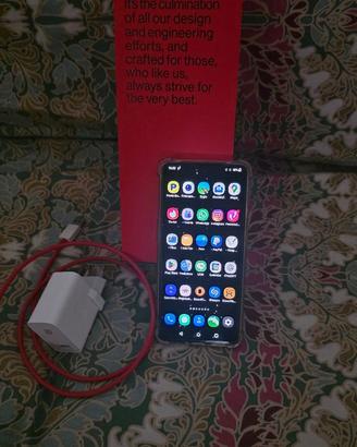 OnePlus 7T – Perfetto davanti + accessori – Legger