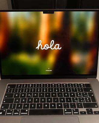 MacBook Air 15" M2, 8gb RAM / 512gb SSD