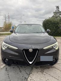 Stelvio 2.2 180cv