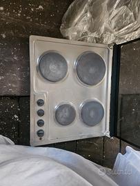 Piano cottura elettrico con coperchio  Nardi