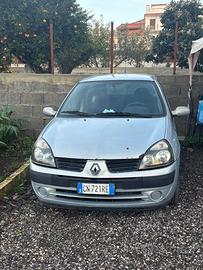 Renault Clio 2004