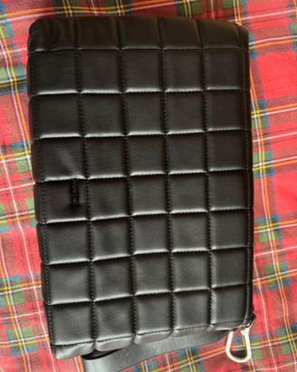 Pochette parfois