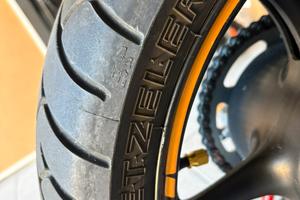 Tremo gomme moto METZELER usate poco