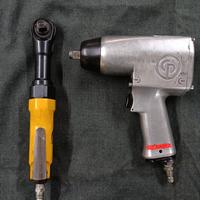 Svita bulloni pneumatico+ cricchetto pneumatico 