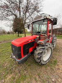 Trattore Antonio Carraro da vignetto