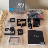 GoPro 4 Hero Silver con accessori