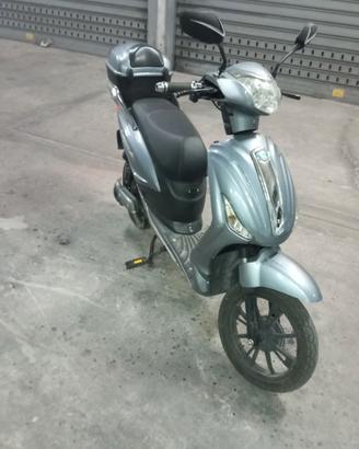 scooter elettrico 
