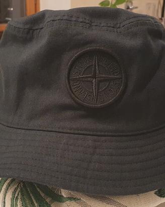 cappello bucket hooligans Stone Island nero