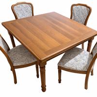 Tavolo in legno allungabile con 4 sedie