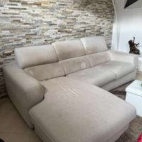 Divano con penisola poltronesofà